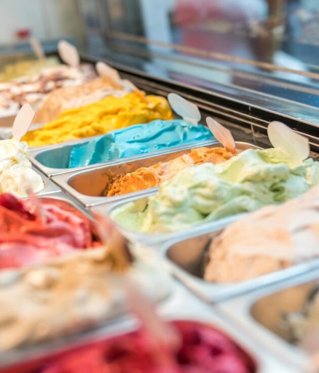 Branded ice cream pots and frozen dessert tubs